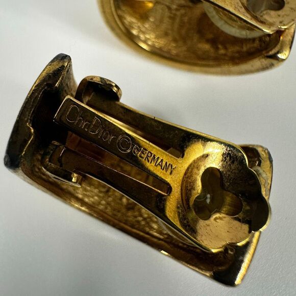 Christian Dior Vintage Hoop Clip On Earrings White Enamel Gold Tone Signed - Picture 9 of 16